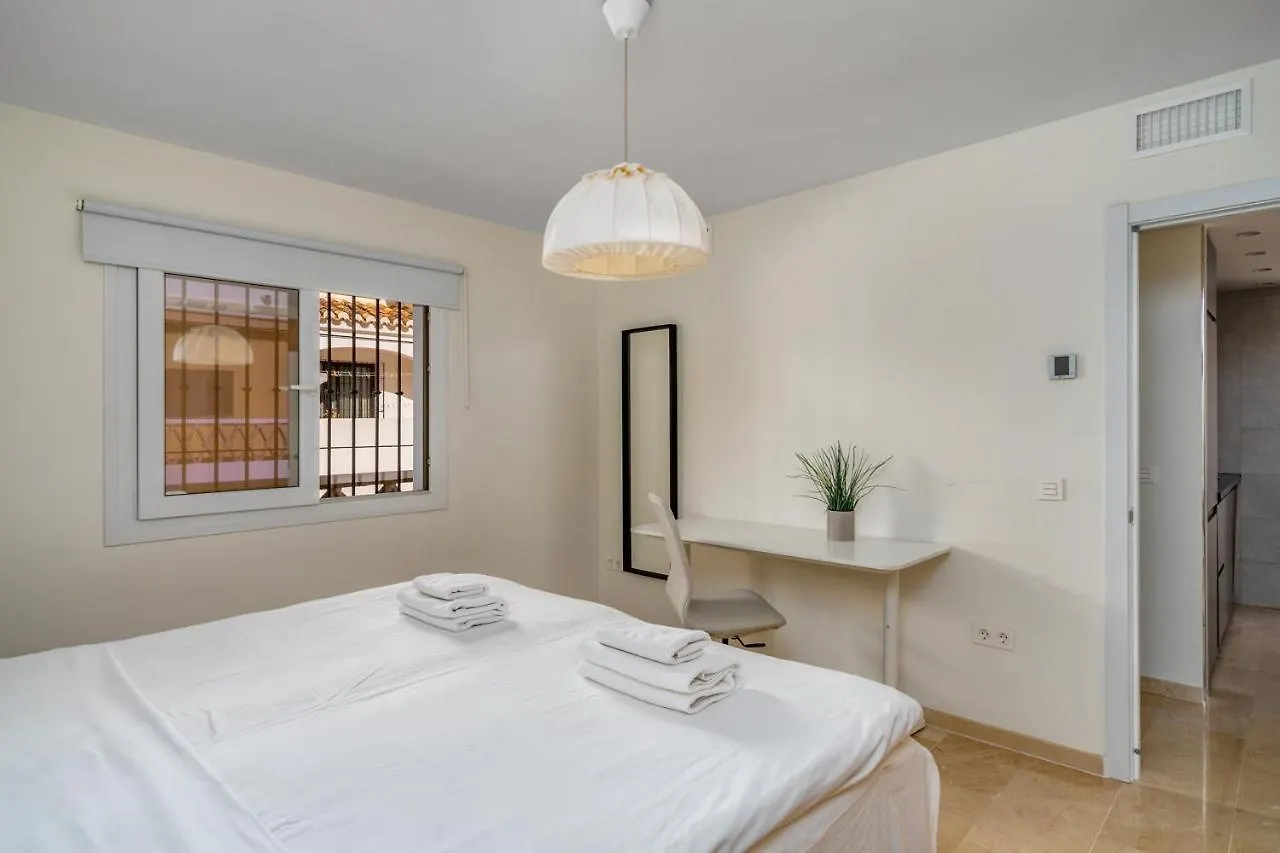 Beachclose Family Apartment In Benalmadena By Costarentals - Ref 185 0*,