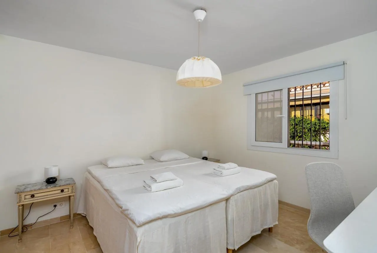 Beachclose Family Apartment In Benalmadena By Costarentals - Ref 185 Španělsko